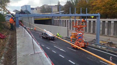 Totální dopravní kolaps. Uzavírka tunelu zastavila klíčový tah na Prahu