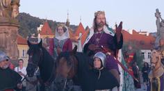 Karlův most zažil velké oslavy. Objevil se i český panovník