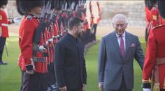 Zelenskyj zavítal do Británie. Setkal se s králem a jednal o pomoci Ukrajině