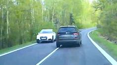 Okamžik hrůzy. Agresor se lepil řidičce "na zadek", pak předvedl šílený manévr