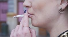 Evropská unie vytáhla do boje s kouřením. Omezí i elektronické cigarety
