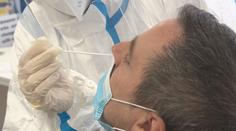 Čísla rostou, hospitalizací ubývá. Tři scénáře, jak to bude s covidem dál