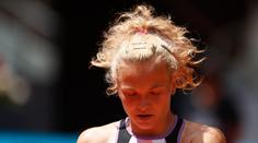 Siniaková začala kanárem, pak ale vypadla. Vondroušová je v osmifinále