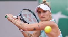 Vondroušová zvládla v Paříži první krok, Plíšková padla ve třech setech