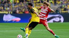 Dortmund urval první výhru sezóny, na hřišti řádil Guirassy