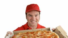 HLADOVÍ LUPIČI: Maskovaní muži na Pardubicku přepadli poslíčka s PIZZOU