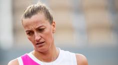 Kvitová si finále French Open nezahraje, vypadla s Keninovou