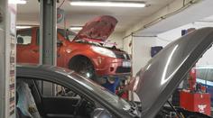 Velký audit českých autoservisů: Hrozivé nedostatky i účty za neprovedenou práci