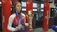 Česko má první sportovní hattrick. Získala ho mladá boxerka