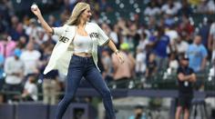 Sexy golfistka předvedla v MLB skvělý nadhoz, zahanbila i McGregora