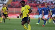 A zase ten rasismus! Švédský fotbalový reprezentant obvinil svého soupeře