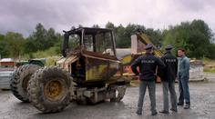 Zákulisí Policie Modrava: Proč vezli ohořelý bagr až z Ostravy?