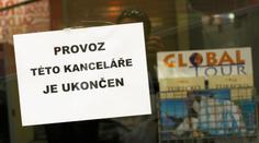 Stovky cestovek nesehnaly pojištění! Může to pro ně znamenat konec
