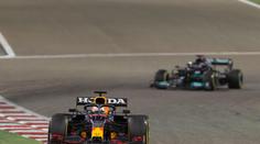 Fanoušci F1 zuří: Hamilton stále porušoval pravidla! Ředitel tvrdí opak