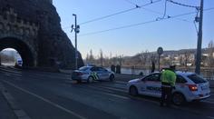 Provoz na nábřeží stál, kvůli munici zavřeli Vyšehradský tunel