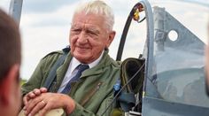 Generál Emil Boček slaví 100. narozeniny. Je posledním žijícím českým pilotem RAF