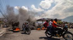 Bezpečnostní složky na Haiti odrazily útok na centrální banku. V přestřelce několik gangsterů zabily