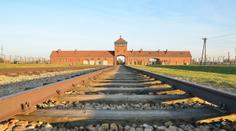 Turistka si stěžovala po návštěvě Osvětimi. Virální video rozzuřilo lidi