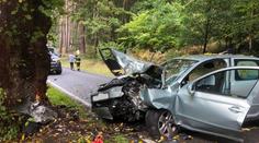 Perný den jihočeských hasičů a záchranářů. Při nehodách se zranilo 13 lidí