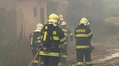 Požár bytu v Teplicích má jednu oběť. Proč začalo hořet, se zatím neví