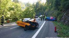 Policie už ví, jak došlo k nehodě u Špindlu. Řidiče mustangu obvinila