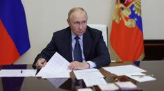Putin stále sní o Rusku jako o velmoci. Komplikuje to cestu k míru, varuje Svoboda