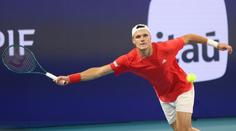 Fanynky jsou paf z tenisty Menšíka, přemožitel Djokoviče si zahrál na modela