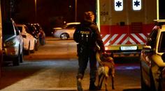 Policisté pátrají po násilníkovi. Ženu unesl před školou, kde čekala na syna