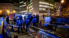 Panika a křik v bruselském metru. Útočník pobodal několik lidí