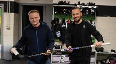 Rachůnek trefil hokejkou fanouška do hlavy. Příběh má ale šťastný konec