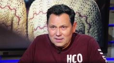 Drama na koncertě. Českého zpěváka Vítka zachránilo, že v sále byl lékař