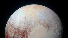 "Zlomené srdce" planetky Pluto: Značky "X" na detailních snímcích
