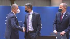 Babiš v Bruselu ničeho nedosáhl, kritizuje ho opozice. Čechům peníze neušetřil