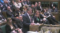 Británii mohou vládnout socialisté. Johnson dostal ve volbách na frak