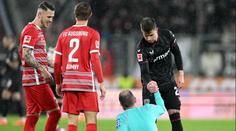 Leverkusen nestačil na Augsburg a opět prohrál. Hložek se neprosadil