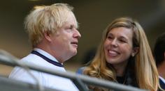Britský premiér Boris Johnson má další dítě. Je to jeho sedmý potomek