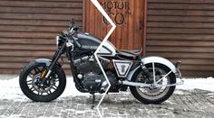 V Praze vznikl unikát: Harleye vrátili do 20. let minulého století