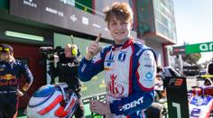 Talentovaný český pilot usiluje o titul v F3. Na silnici jezdím pomalu, říká