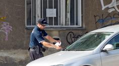 Muž v Brně špatně zaparkoval, sám se udal a žadonil o pokutu