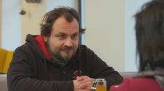 Ztracená rodina: Matka přišla o dítě a skončila v léčebně. Teď ji její syn hledá