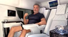 Zhýčkaná hvězda. Stallone po měsíci prodává luxusní limuzínu, už ji nechce