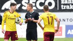 Rozhodčí v lize chybovali. Poškozena byla opět pražská Sparta