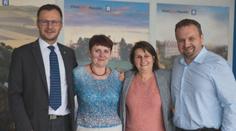 Úlet, extrém, jako spodní prádlo! Stylistka zhodnotila oblečení českých politiků
