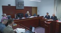 Ostravský zubař je před soudem. Pacientovi měl kvůli penězům vytrhat 18 zubů