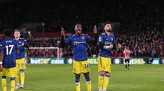 Manchester United konečně zvítězil, Tottenham otočil zápas s Leicesterem