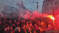 Srbský prezident oznámil rezignaci. Reaguje na protivládní protesty