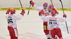 Velké východočeské výhry. Hradec udolal Spartu, radují se i Pardubice