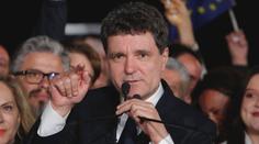 Rumunským prezidentem bude Nicušor Dan, Polsko čeká druhé kolo