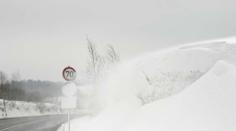 Meteorologové zpřísnili výstrahu! Hrozí závěje, sněhové jazyky a silný vítr