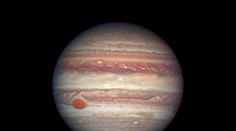 NÁVOD: Noční obloze vládne velmi jasný Jupiter, dívejte se